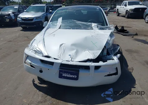 2019 Tesla Model 3 Long Range/Mid Range/Standard Range/Standard Range Plus z USA, uszkodzony, nr VIN 5YJ3E1EA1KF449472